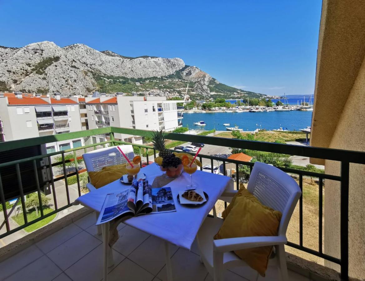 Olmissum Rooftop Sea View Apartment