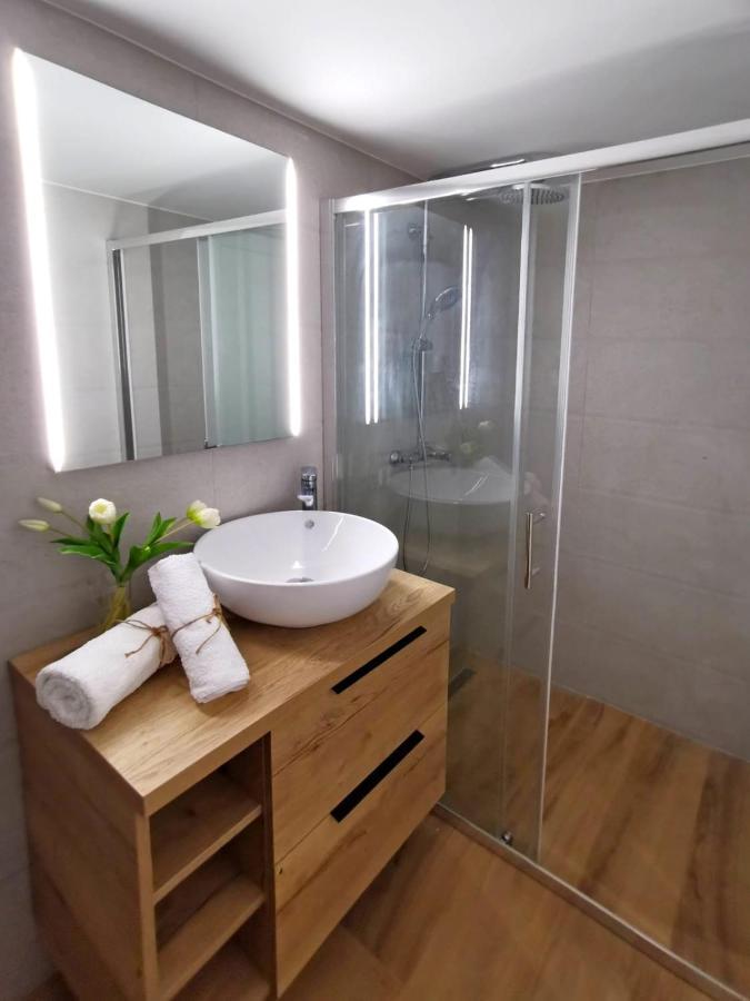 Olmissum Rooftop Sea View Apartment *